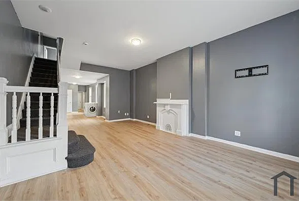 5 bed, $2,150 — Photo 3