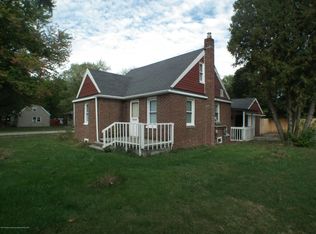 3219 Viking Rd, Lansing, MI 48911