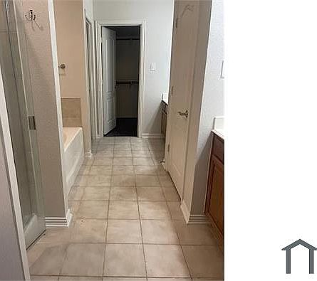 4th image of 11560 Lenox Ln