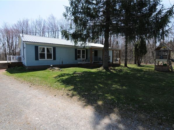 330 Hacadam Rd, Sauquoit, NY 13456