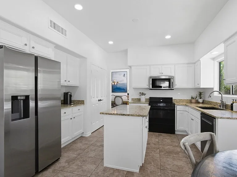 12955 E Mercer Ln — Photo 10
