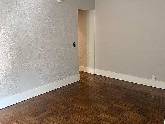 3rd image of 40 E Cliveden St #100