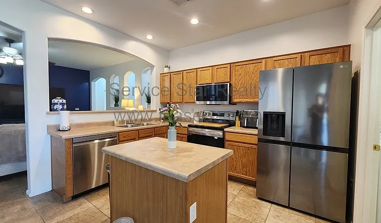44152 W Cydnee Dr — Photo 3