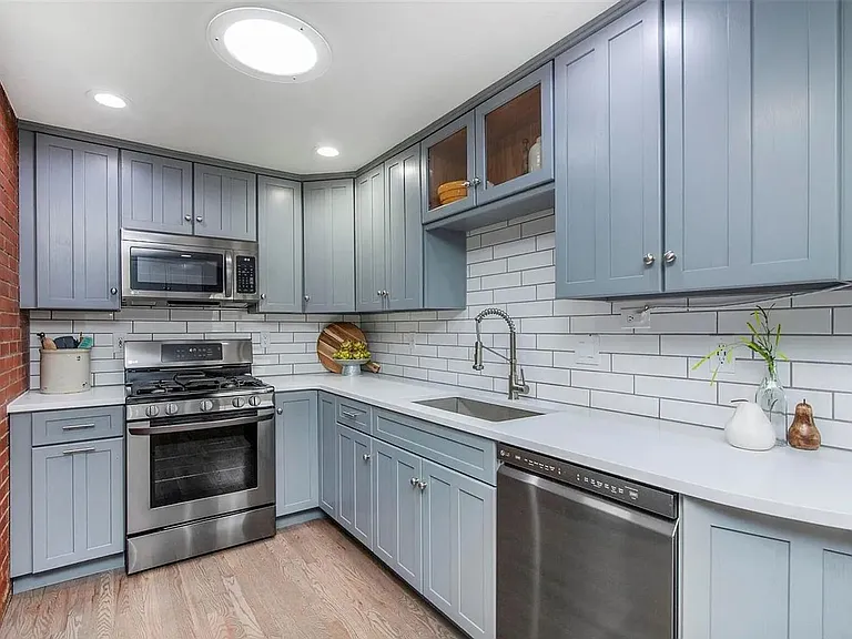 7201 W Ellsworth Ave — Photo 3