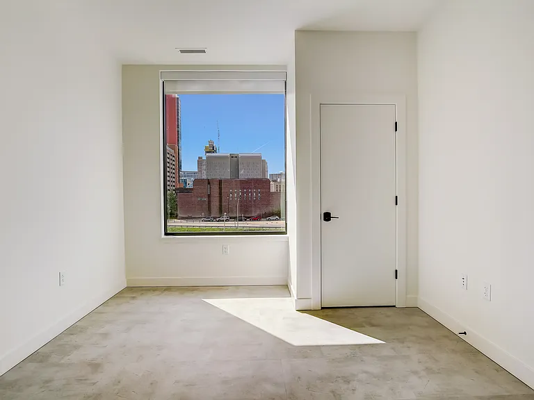 Lafayette West Apartments — Photo 8
