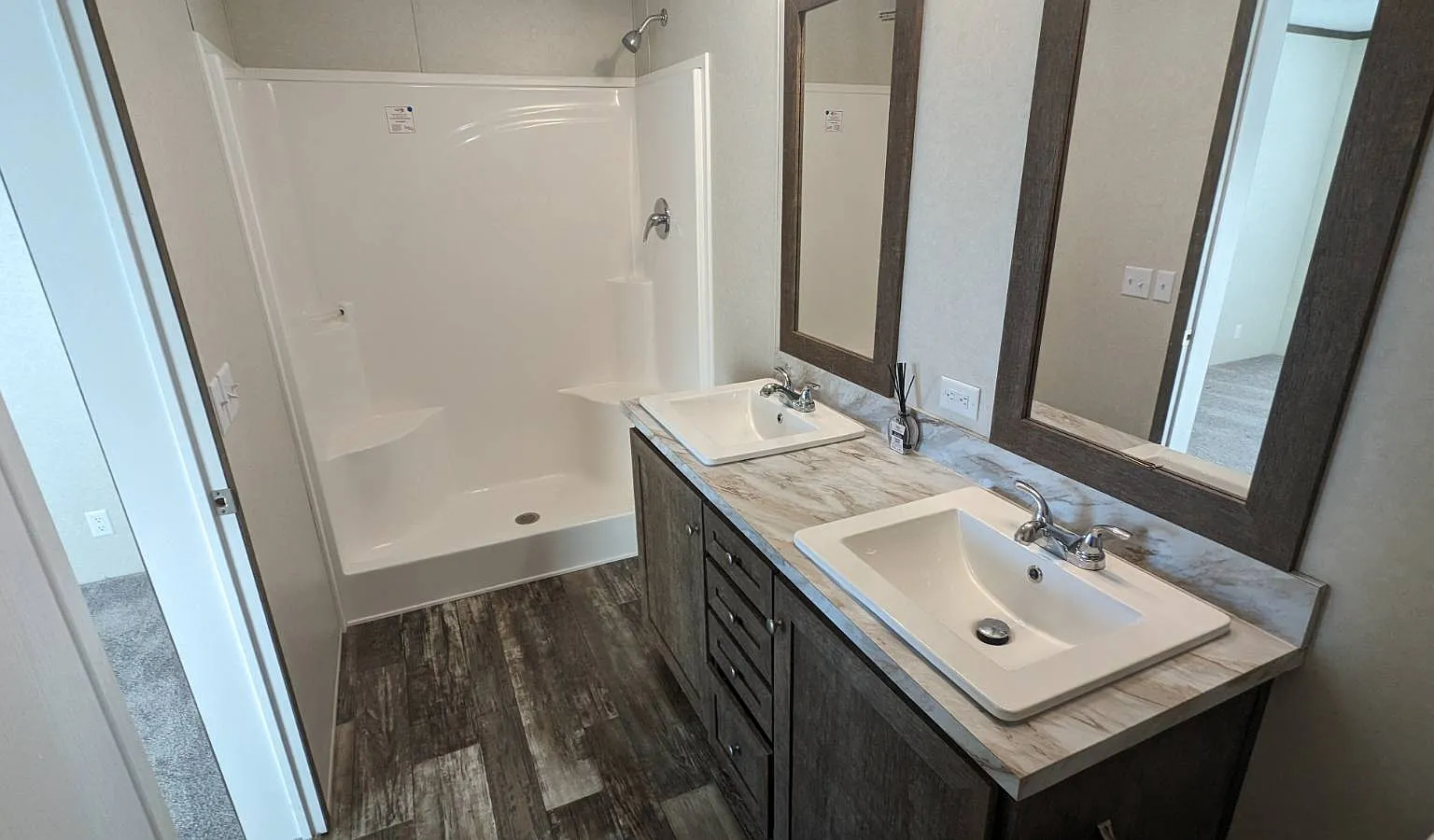 3 bed, 2.0 bath, $1,299 — Photo 4