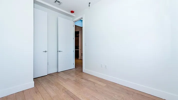 Rented by Nooklyn NYC LLC | media 3