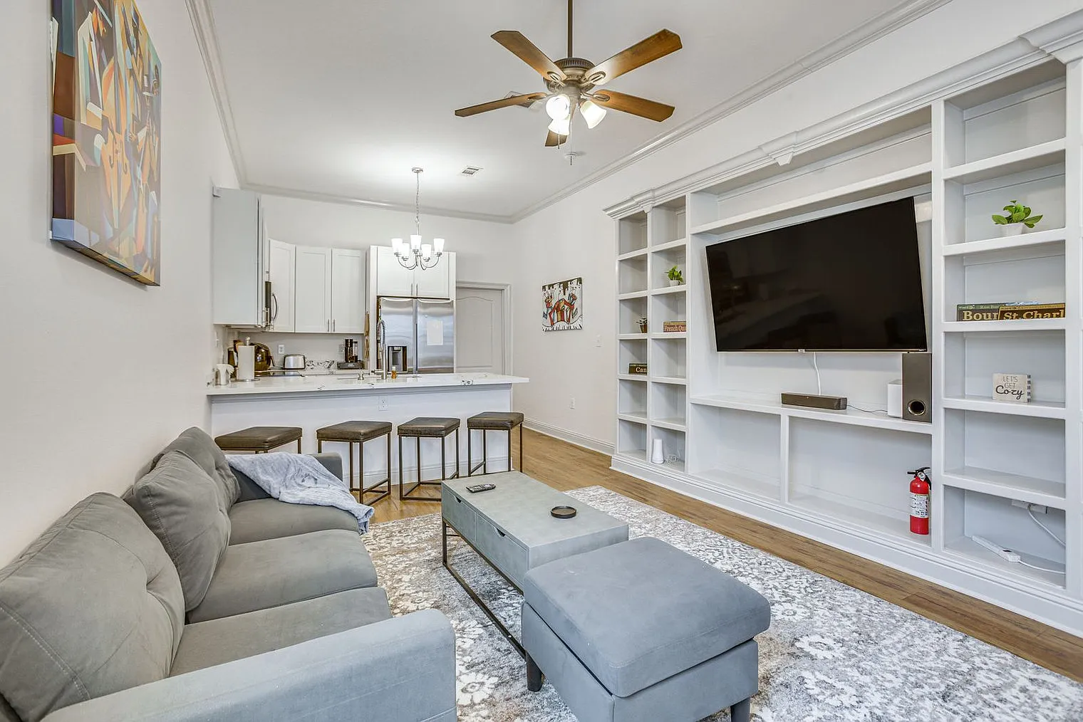 2 bed, 2.0 bath, 1291 sqft, $2,184 — Photo 2