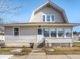 209 Rice St NW, Silver Lake, MN 55381