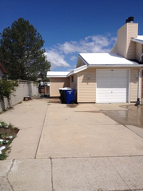 1st image of 5520 W Lockwood Dr