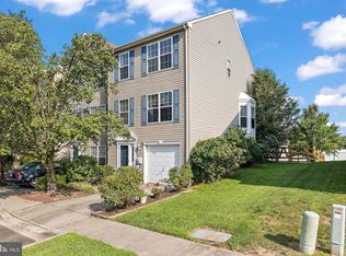 164 Versailles Ct, Newark, DE 19702
