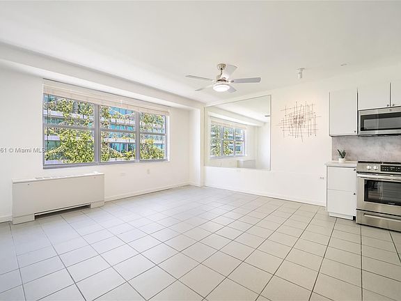 5th image of 1250 West Ave APT 10O