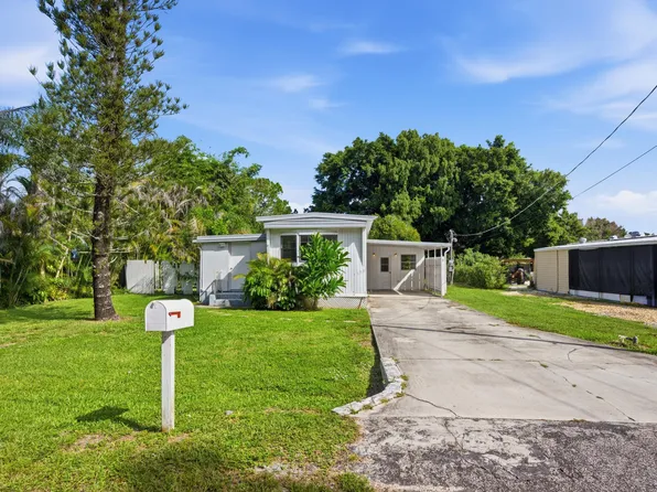 1823 SW College Street, Stuart, FL 34997