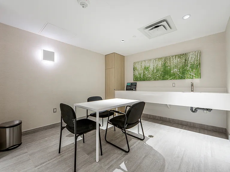 50 High Park Ave — Photo 39
