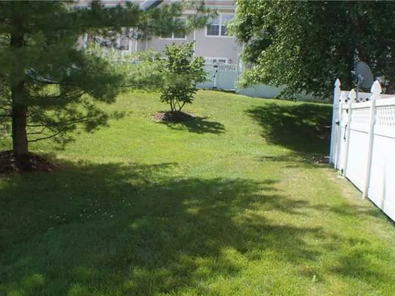1805 Pheasant Run — Photo 20