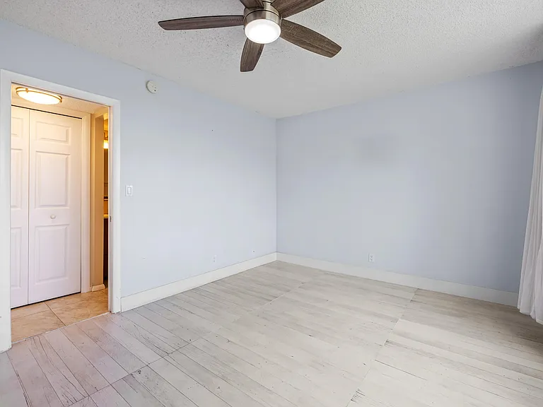 575 Oaks Ln #708 — Photo 22