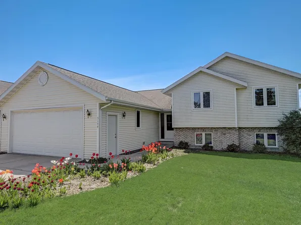 3199 Bookham Dr, Sun Prairie, WI 53590