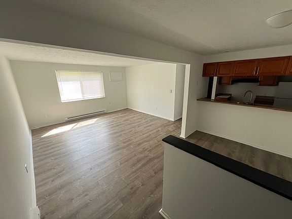 2nd image of 114 Gluck St #108B