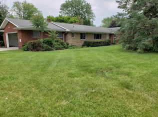 2537 W Hickory Grove Rd, Bloomfield Hills, MI 48302