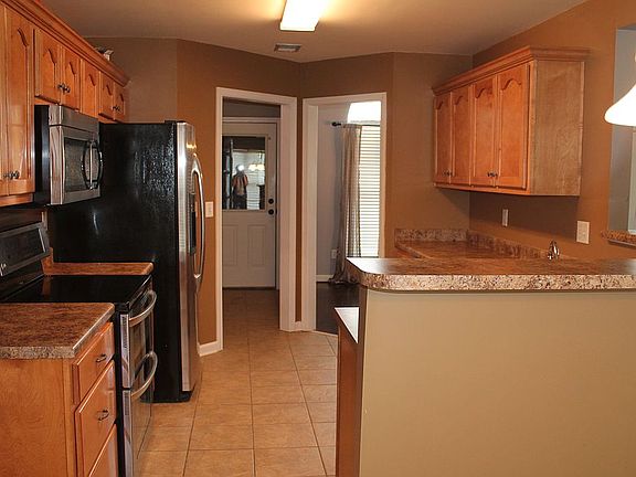 3rd image of 200 Beau Tisdale Dr