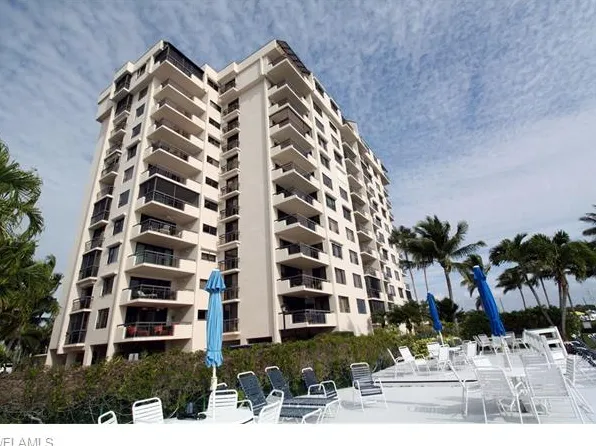 18120 San Carlos Blvd APT 601, Fort Myers Beach, FL 33931