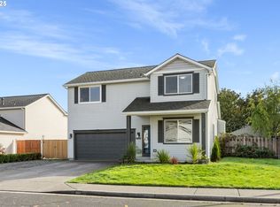 51692 SE 3rd St, Scappoose, OR 97056