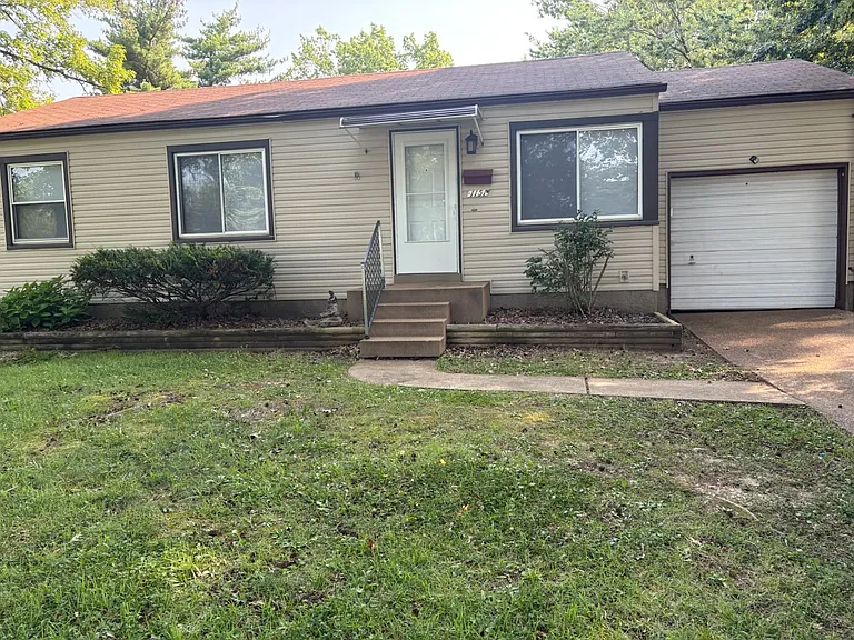 1151 Esquire Dr — Photo 1