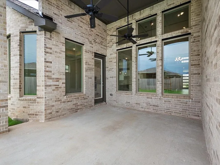 7523 Mariposa Way — Photo 36