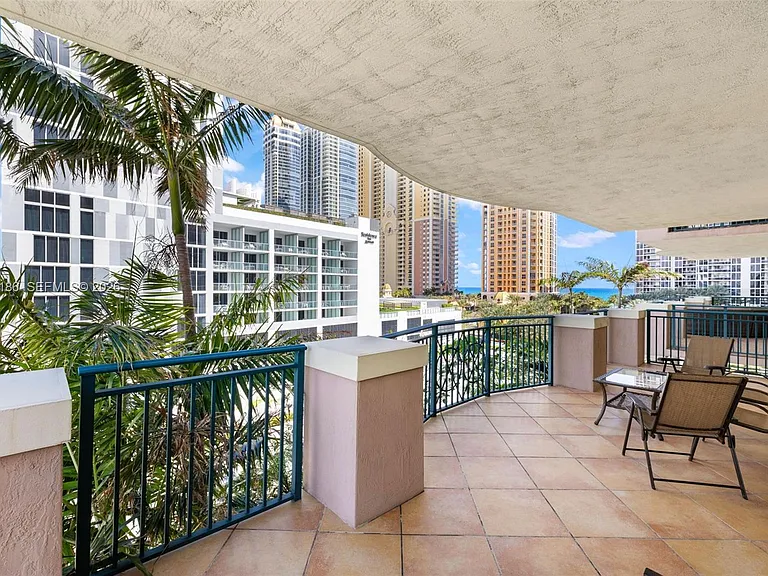 17555 Atlantic Blvd #708 — Photo 42