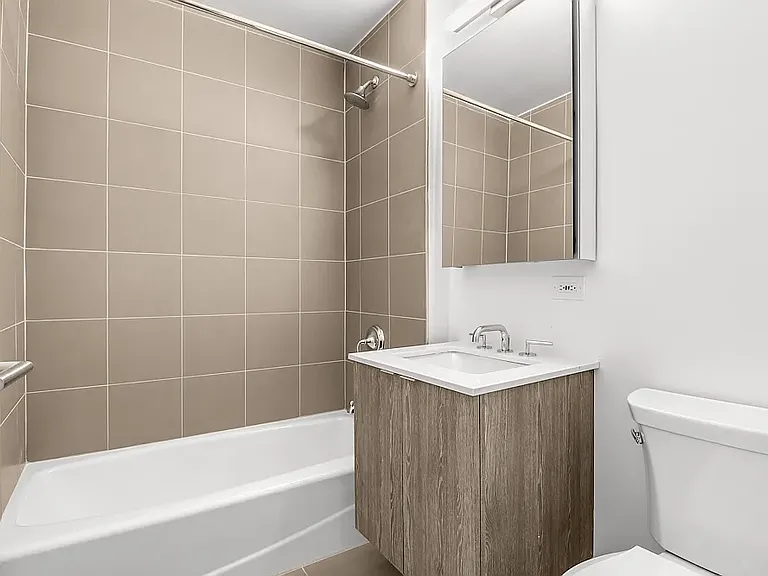 520 W 43rd St #11J — Photo 5