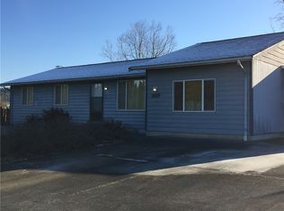 1117 S 25th St, Mount Vernon, WA 98274
