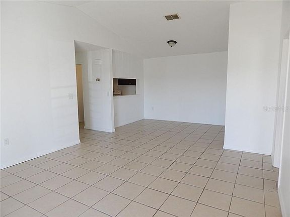 5th image of 5220 Via Hacienda Cir #A212