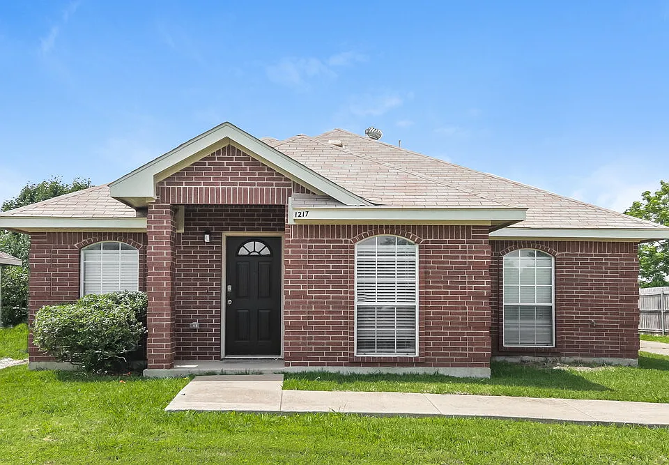 1217 Brittany Way