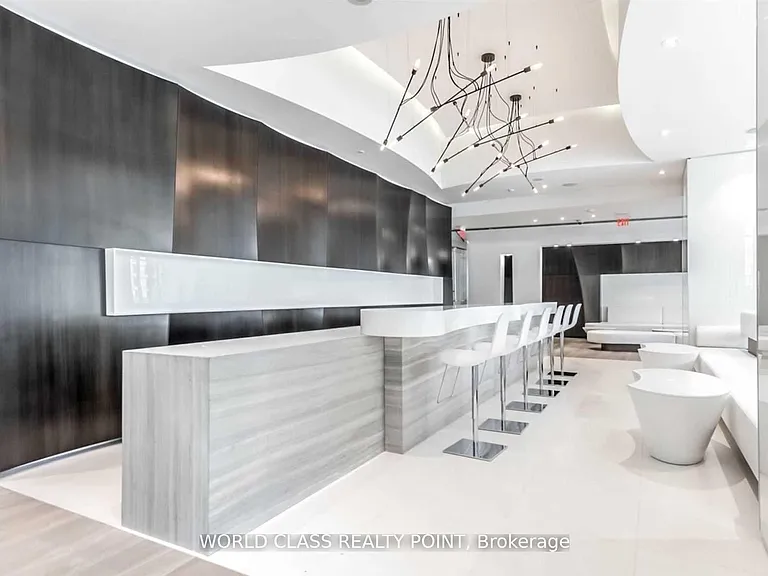 1 Bloor St E #1511 — Photo 30