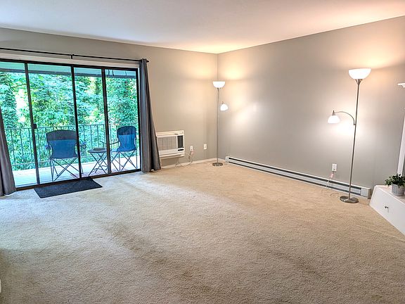 3rd image of 6745 SW Scholls Ferry Rd APT 38