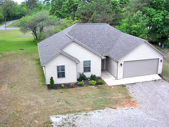 2nd image of 200 Westwood Cv