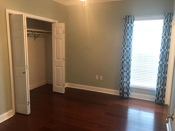 4th image of 104 Blue Ln #A