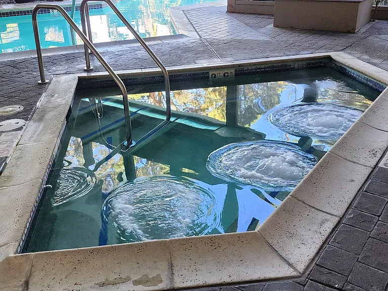 Mandarin Dr — Photo 29