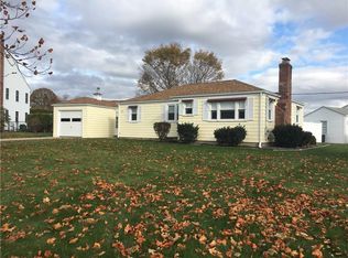106 Eden Crest Dr, Cranston, RI 02920