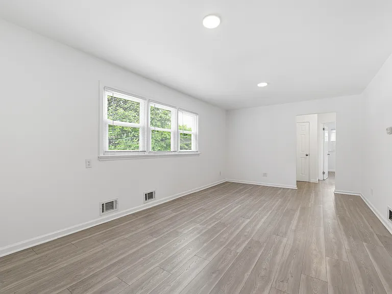 74 Barbara St #2 — Photo 6