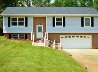 807 S Ridge Rd, Burlington, NC 27217