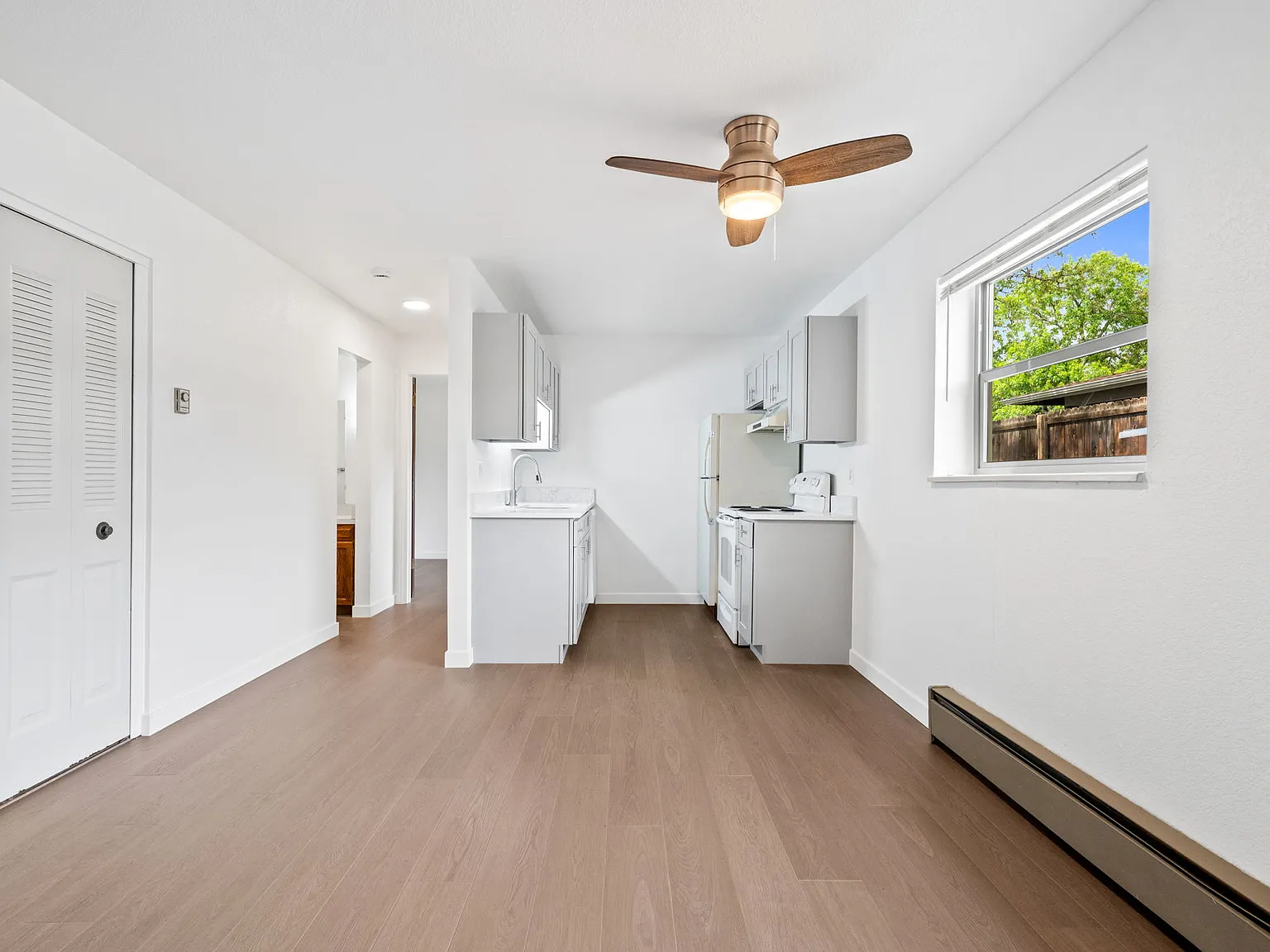 1 bed, 650 sqft, $1,295 — Photo 2