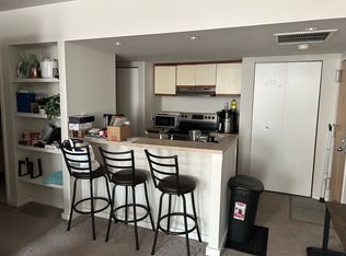 24-30 S Bank St #307, Philadelphia, PA 19106