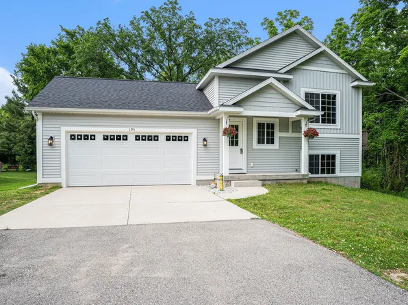 193 E Randall St, Coopersville, MI 49404