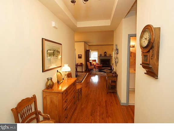 5th image of 9 Maidenflower Ln
