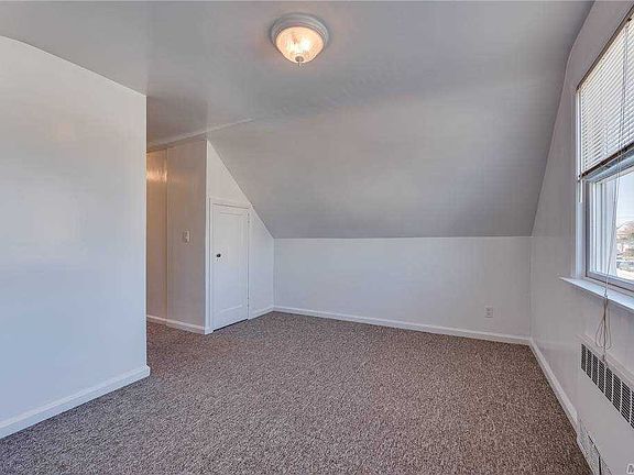 4th image of 326 E Penn St Floor 2
