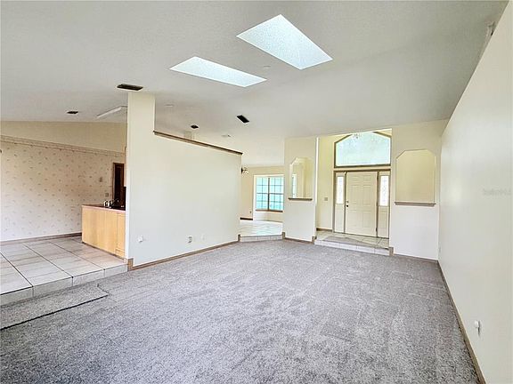 4th image of 632 FOURWIND STREET