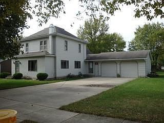 1st image of 217 N 2nd Ave E