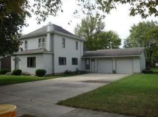 217 N 2nd Ave E, Truman, MN 56088