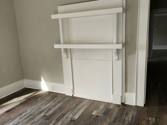 2nd image of 608 Arrington Ave #A